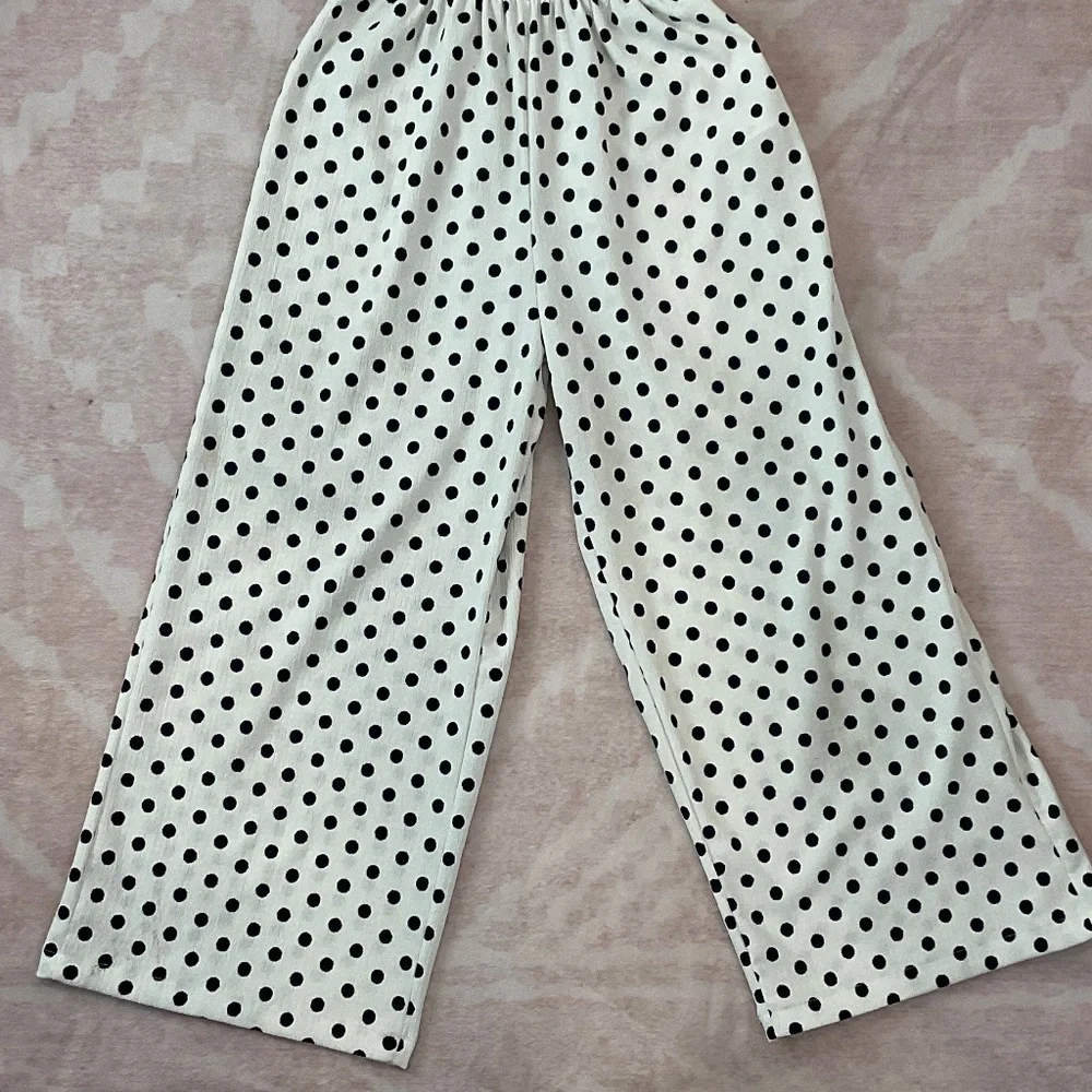 Zara Girls Polka Dot Jumpsuit Wide Leg with V back Detail Size 9 Years - Picture 5 of 9